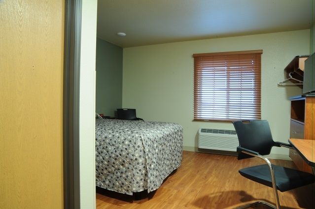Woodspring Suites Columbus Urbancrest Grove City Rom bilde